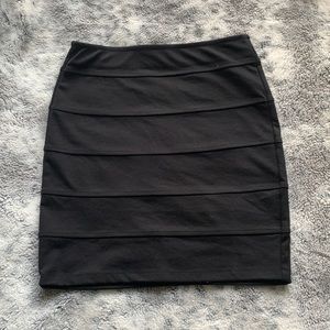 Popular Basics - black mini skirt - size medium